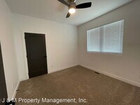 673 Prairie Blvd photo'