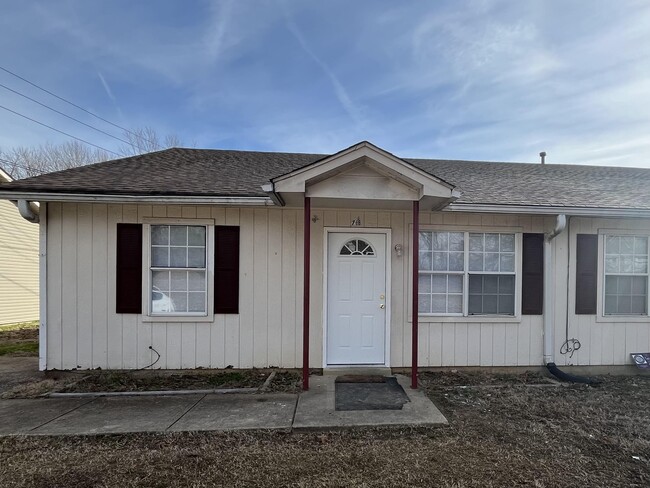 property at 768 N McLemore Ave