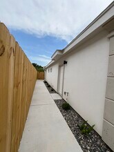 7703 N 58th Ln, Unit 2 in Mission, TX - Building Photo - Building Photo