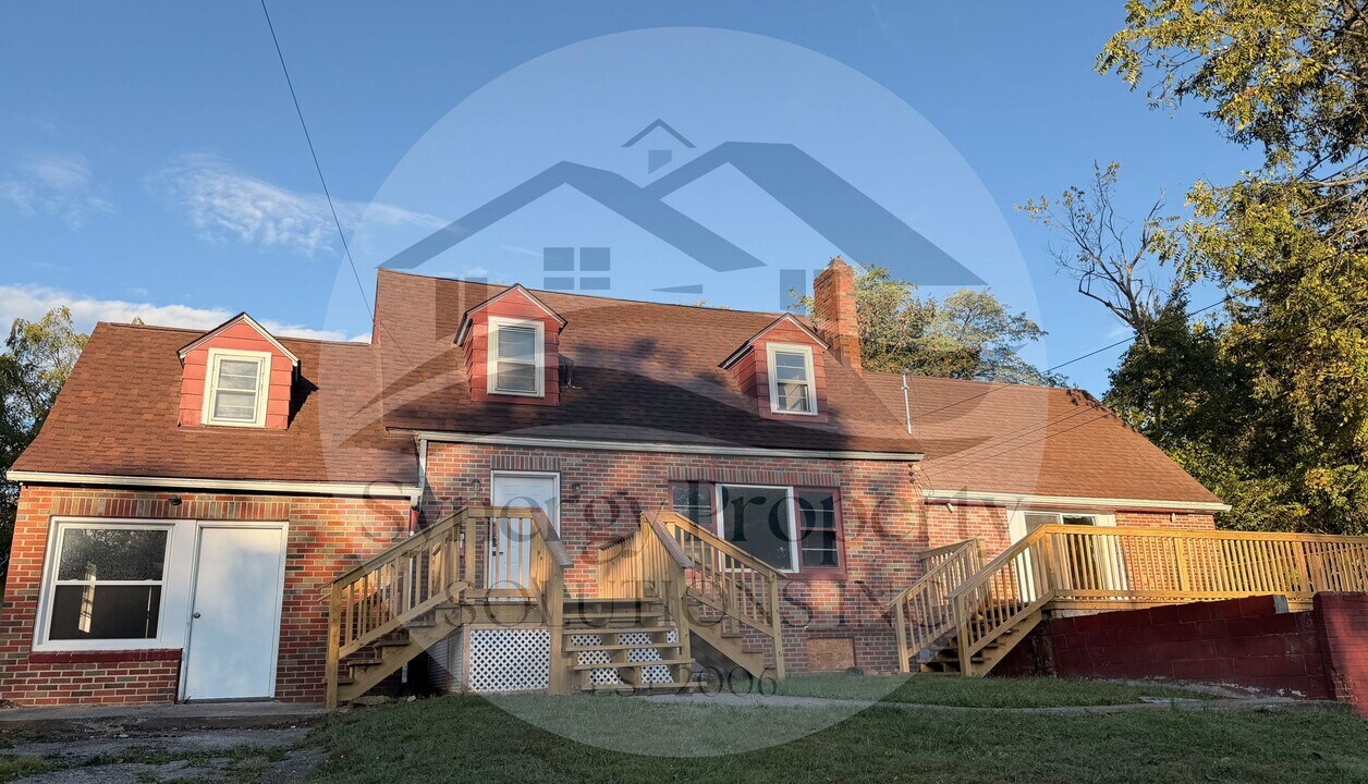 334 Vennum Ave in Mansfield, OH - Building Photo