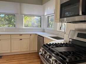 21 Melville Ave in Boston, MA - Building Photo - Building Photo