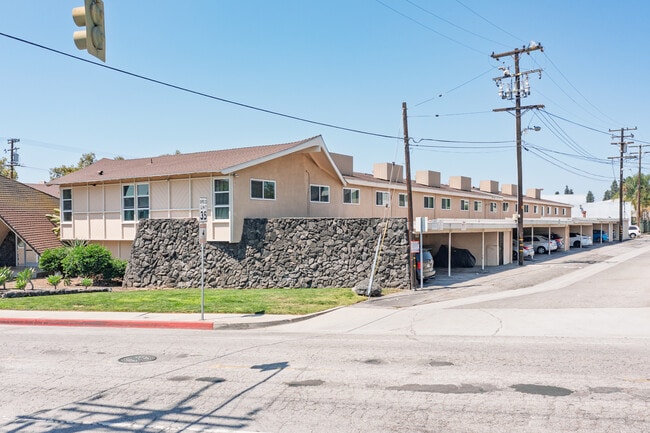 Hali Kalani in Whittier, CA - Building Photo - Building Photo