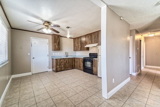 property at 4341 Elton Ave