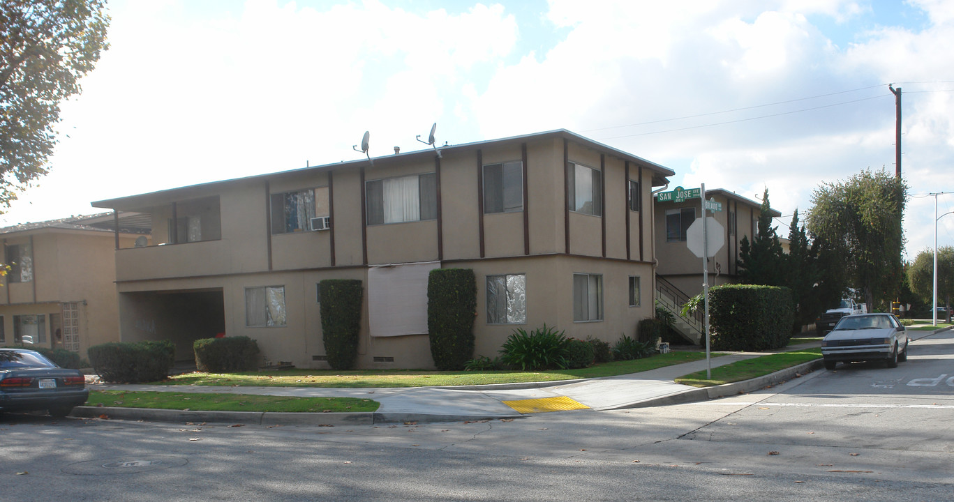 372 E Orlando Way in Covina, CA - Building Photo