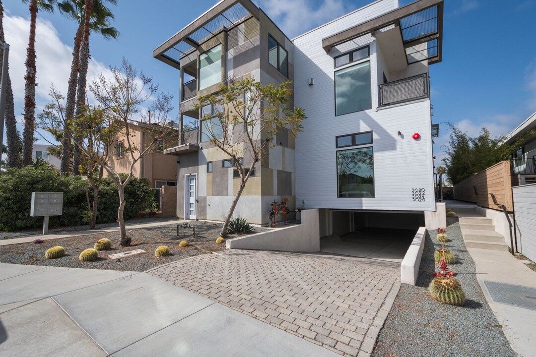 3020 Fenelon St in San Diego, CA - Building Photo