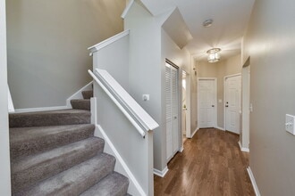 24 N Barton Trail in Batavia, IL - Building Photo - Building Photo