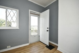 1912 Pallas St, Unit Rear in Braddock, PA - Foto de edificio - Building Photo