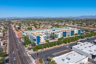 View 32 in Phoenix, AZ - Building Photo - Building Photo