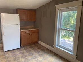 2219 5th Ave, Unit 3 in Kearney, NE - Building Photo - Building Photo