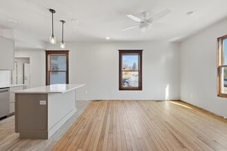 808 W Main St in Stoughton, WI - Building Photo - Building Photo