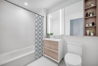 64 Box Street in Brooklyn, NY - Building Photo - Building Photo