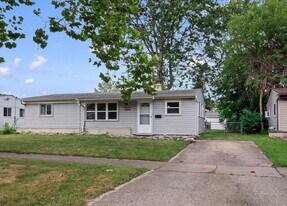 1420 S Carlson St in Westland, MI - Building Photo