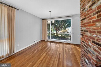 6020 Cheshire Dr in Bethesda, MD - Building Photo - Building Photo