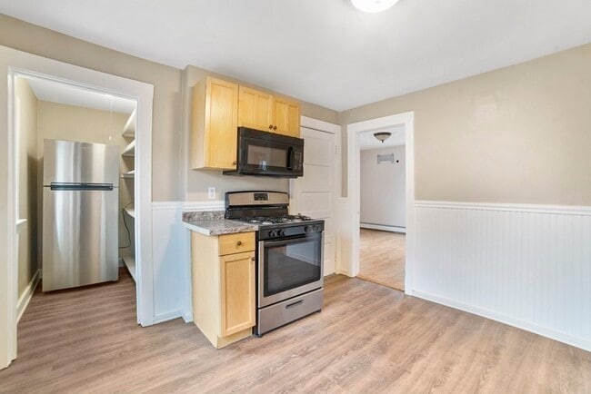 22 Ridgeway St in Quincy, MA - Building Photo - Building Photo