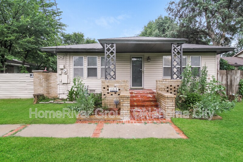 2218 N Midwest Blvd in Oklahoma City, OK - Building Photo