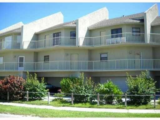 614 S Ocean Dr in Fort Pierce, FL - Building Photo