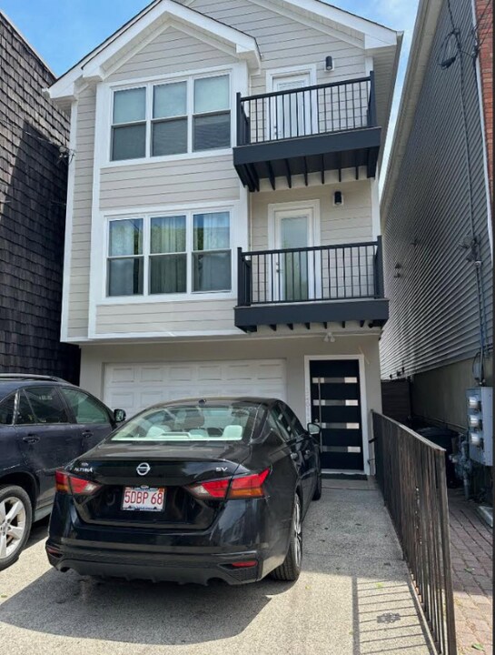 126 Ogden Ave. in Jersey City, NJ - Building Photo