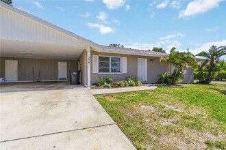 304 Lantana Ave in Sarasota, FL - Building Photo - Building Photo