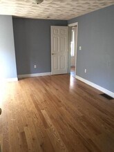 3 Hill Ct, Unit B-J in Stoneham, MA - Building Photo - Building Photo