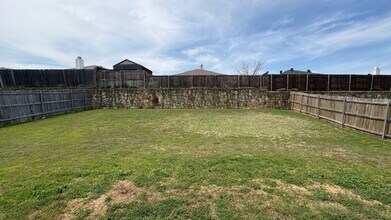 2629 Salt Maker Way in Little Elm, TX - Building Photo - Building Photo