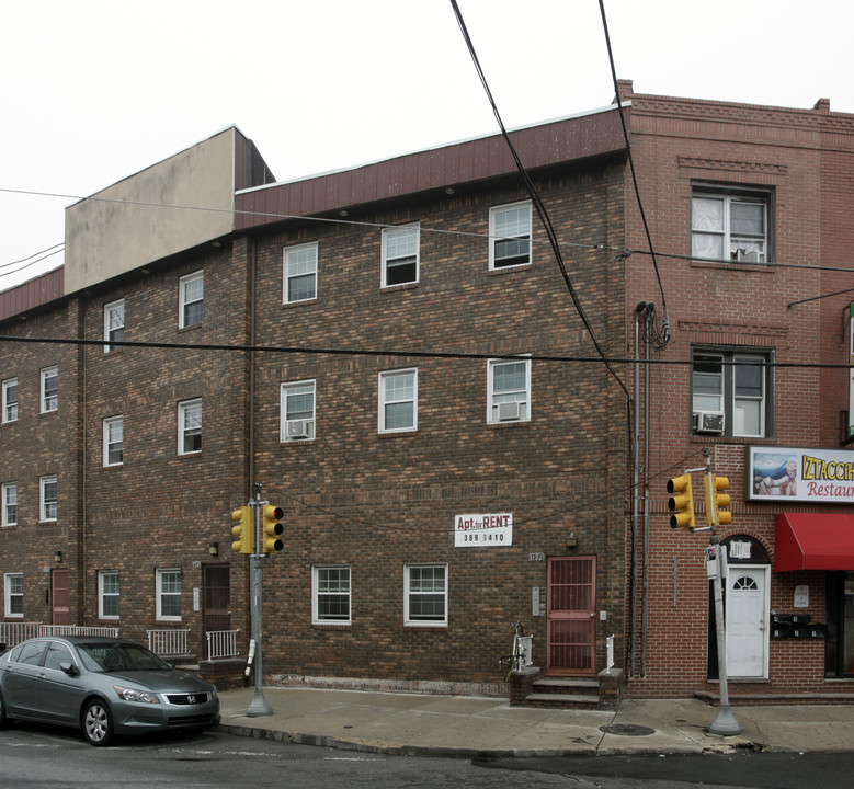 1122 E Passyunk Ave in Philadelphia, PA - Foto de edificio