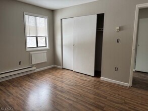 3331 NJ-94 in Hamburg, NJ - Foto de edificio - Building Photo