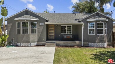 6712 Cedros Ave in Los Angeles, CA - Building Photo - Building Photo