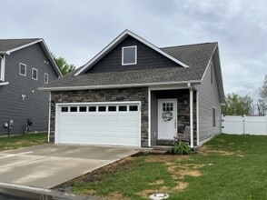 25 Sage Crest Loop in Weaverville, NC - Building Photo - Building Photo