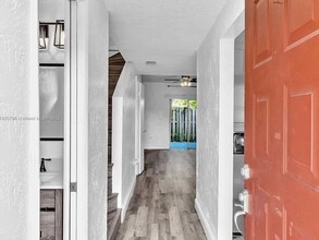 3791 NW 78th Ave in Hollywood, FL - Building Photo - Building Photo
