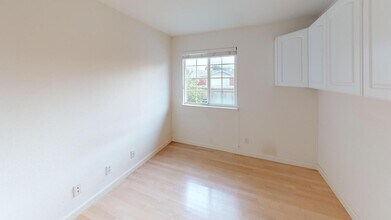 602 Teredo Dr in Redwood City, CA - Building Photo - Building Photo