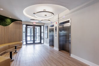 Hedges at Hawthorne in Hawthorne, NJ - Foto de edificio - Lobby