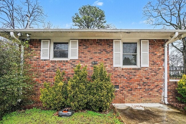 2874 Cheney St in East Point, GA - Building Photo - Building Photo