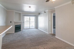 12158 W Dorado Pl, Unit 204 in Littleton, CO - Building Photo