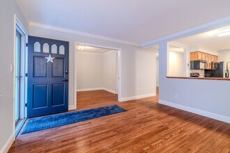 122 N Helen Ave in Rochester, MI - Building Photo - Building Photo