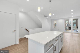 3022 Schirra Ln in Philadelphia, PA - Building Photo - Building Photo