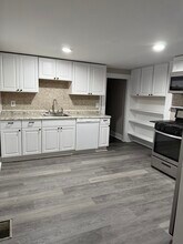 3 Myrtle St, Unit 3 Myrtle Street in Concord, NH - Foto de edificio - Building Photo