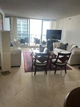 16711 Collins Ave, Unit 1704 in Sunny Isles Beach, FL - Building Photo - Building Photo