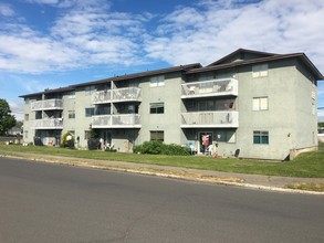 2807 E Boone Ave in Spokane, WA - Building Photo - Building Photo