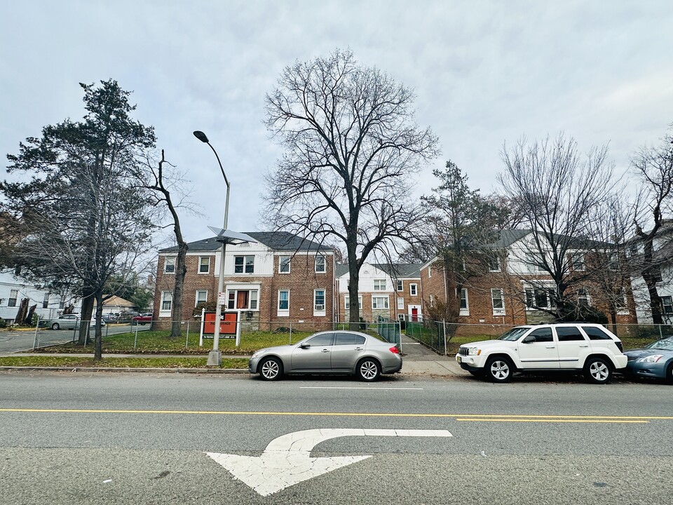194 Park Ave, Unit 3A2 in East Orange, NJ - Building Photo