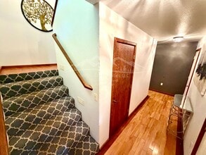 70051 Stage Rd in North Bend, OR - Building Photo - Building Photo