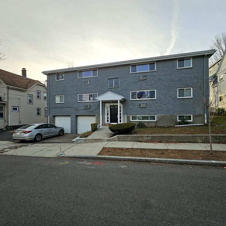 67 Montclair Ave in Quincy, MA - Building Photo