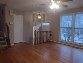 7 Championship Ct in Owings Mills, MD - Foto de edificio - Building Photo