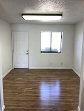 236 63rd St NW in Albuquerque, NM - Building Photo - Building Photo