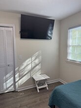 221 NE 55th St in Oak Island, NC - Building Photo - Building Photo