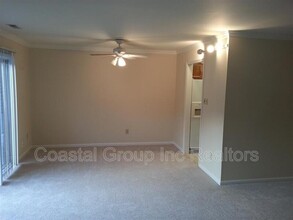 941 Sir Wilfred Cir in Virginia Beach, VA - Building Photo - Building Photo