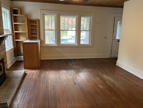 911 W 9th St, Unit 911 in Erie, PA - Building Photo - Building Photo