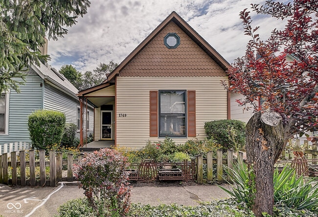 property at 1749 S Delaware St