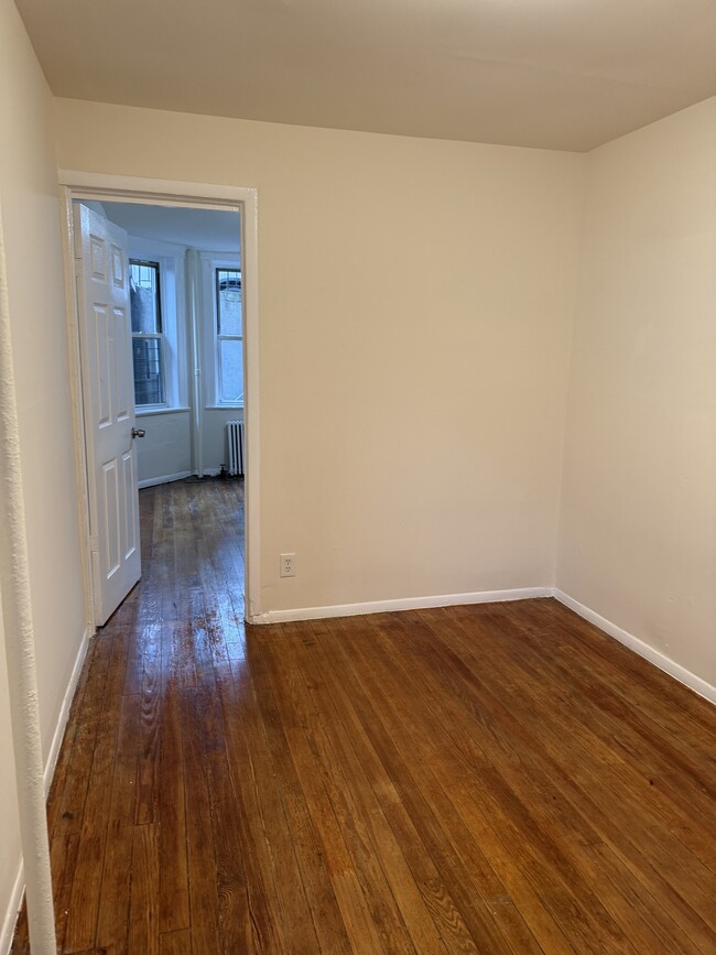 35 Cliff St