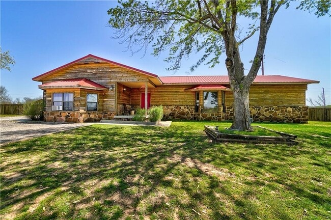 property at 980580 S Hwy 99