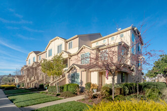 Madrone Plaza in Morgan Hill, CA - Building Photo - Building Photo